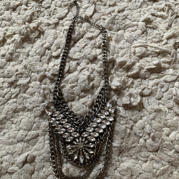 Silver rhinestone chain link adjustable statement necklace costume jewelry - Picture 3 of 6